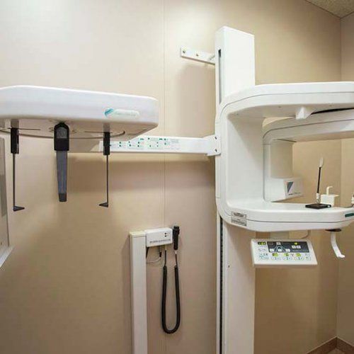 Nuestra clínica dental en Olesa dispone de gabinete de radiología con panorámico e intraoral